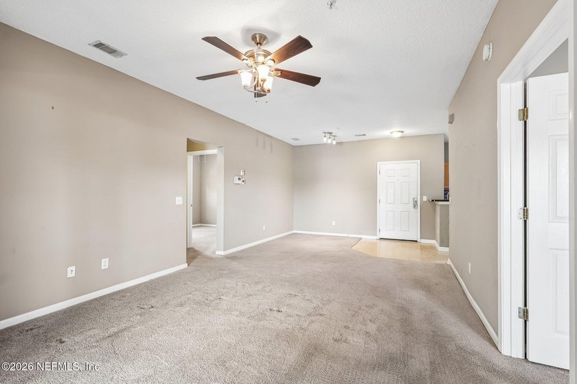 Welcome to this beautifully maintained 3-bedroom, 2-bath condo - photo 14