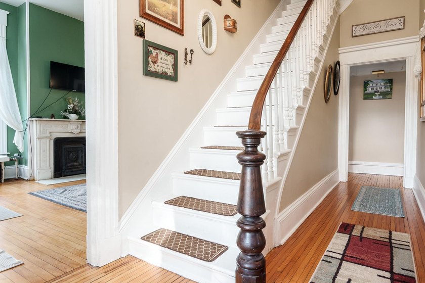 A truly rare opportunity to own an iconic Italianate estate - photo 14
