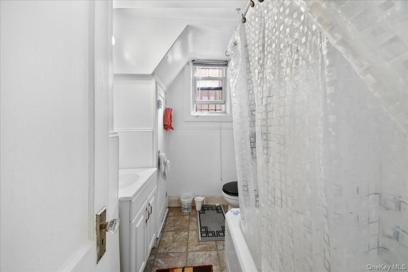Brick detached single family house located in vibrant - photo 25