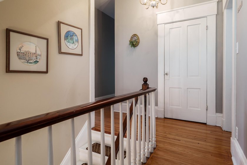 A truly rare opportunity to own an iconic Italianate estate - photo 39