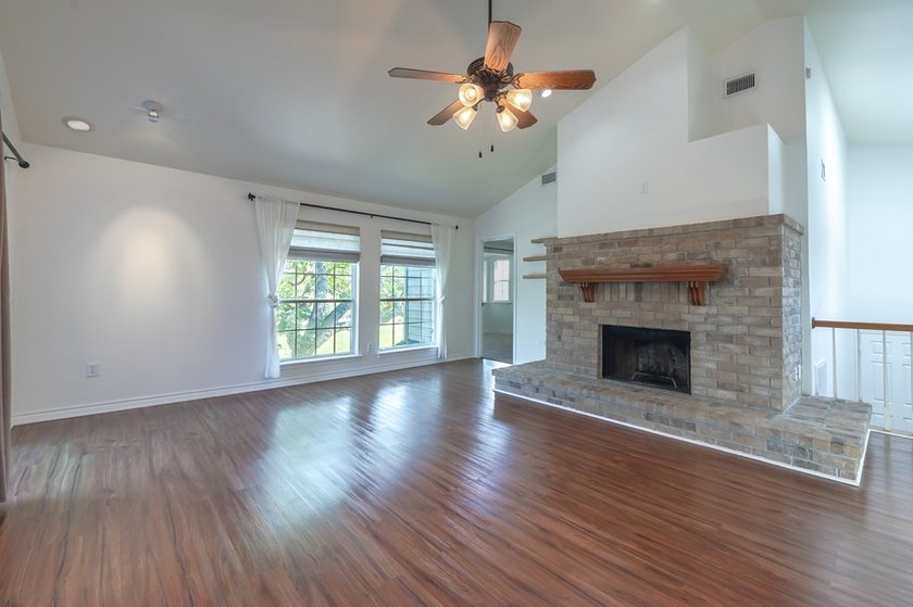 Experience the perfect blend of comfort and style in this - photo 14