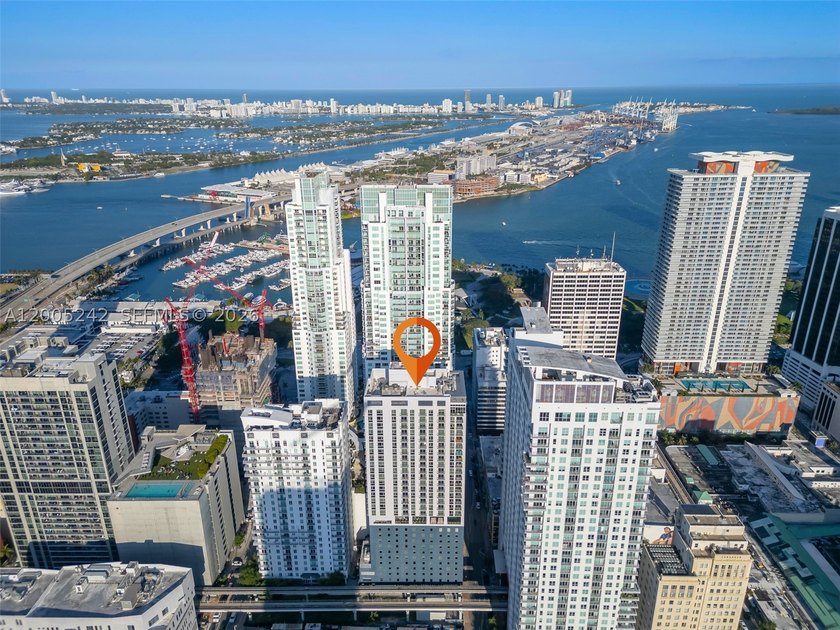 Turnkey 1-bedroom, 1-bath residence at YOTELPAD Miami in the - photo 15