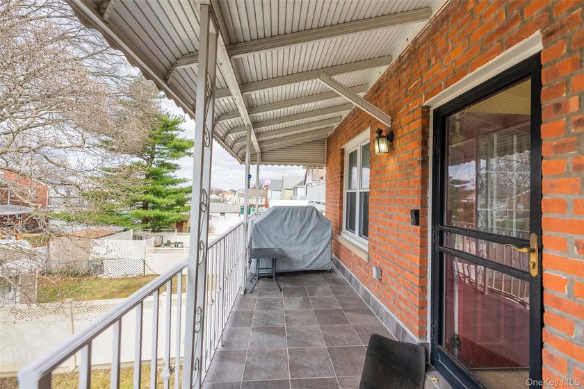 Excellent opportunity to own a well-maintained two-family home - photo 18