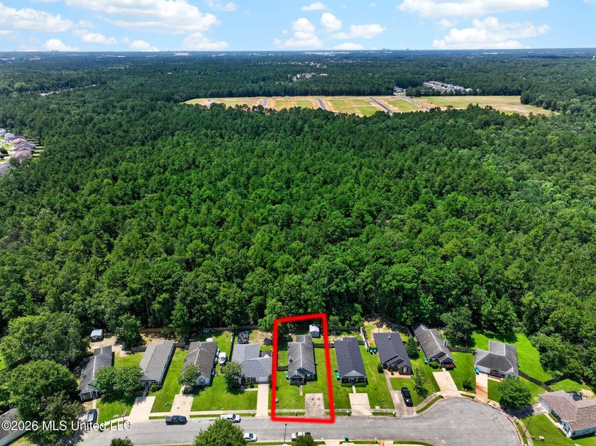 This exceptional 3-bedroom,2 bath home boasts a split floor plan - photo 23