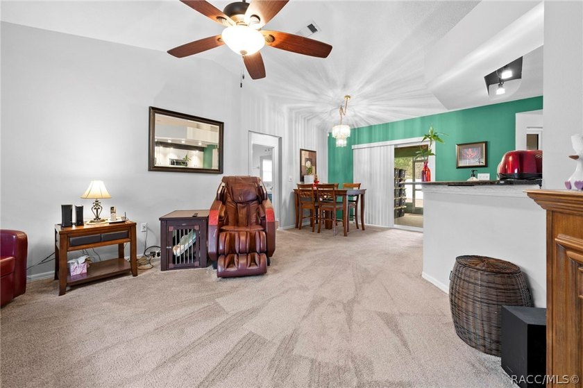 Move-In Ready Home in the Heart of Spring Hill! Welcome to this - photo 7