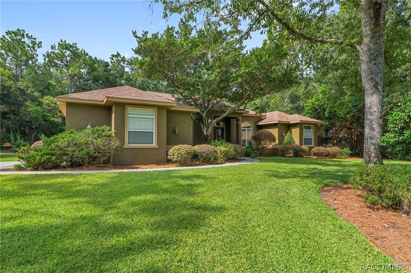 Bring the family home to Emerald Estates of Citrus Hills and - photo 3
