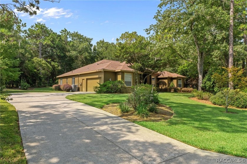 Bring the family home to Emerald Estates of Citrus Hills and - photo 4