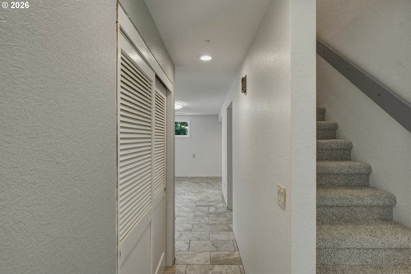 Beautifully updated and move-in ready, this 4-bedroom, 3-bath - photo 9