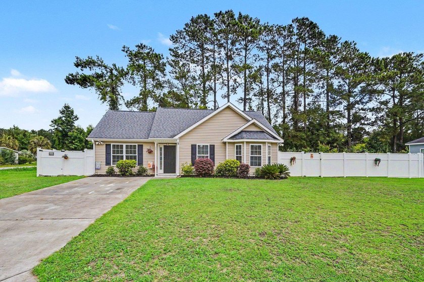 This well-maintained 3-bedroom, 2-bath home in Bristol Pines - photo 25