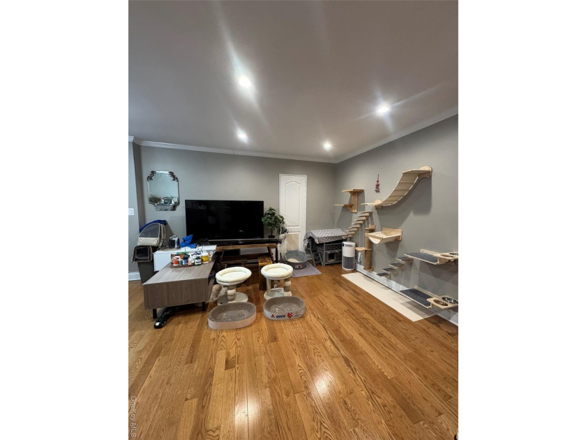 Welcome to Clearview Gardens. This 1st Floor Two Bedroom Co-op - photo 4