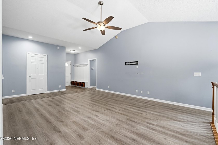 Exceptional 4-bedroom home located on a quiet cul-de-sac - photo 7