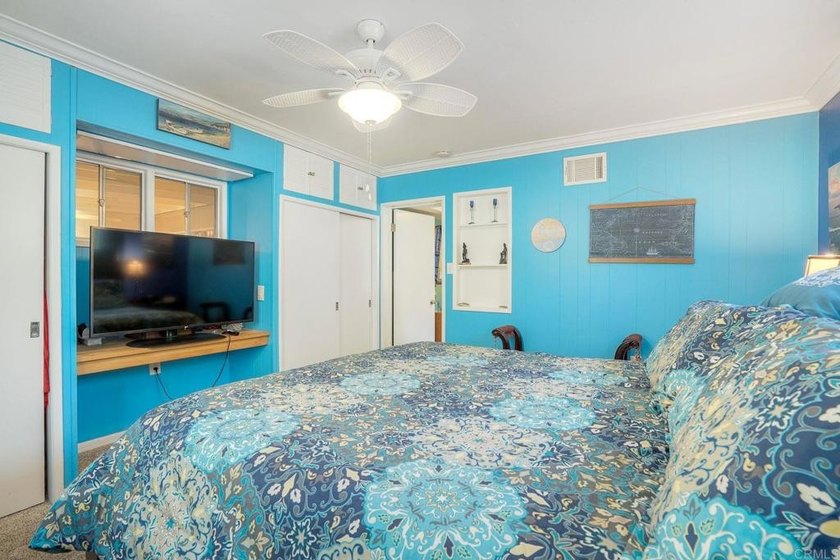 Welcome to this beautiful 4 bedroom, 1.5 bath home featuring a - photo 22