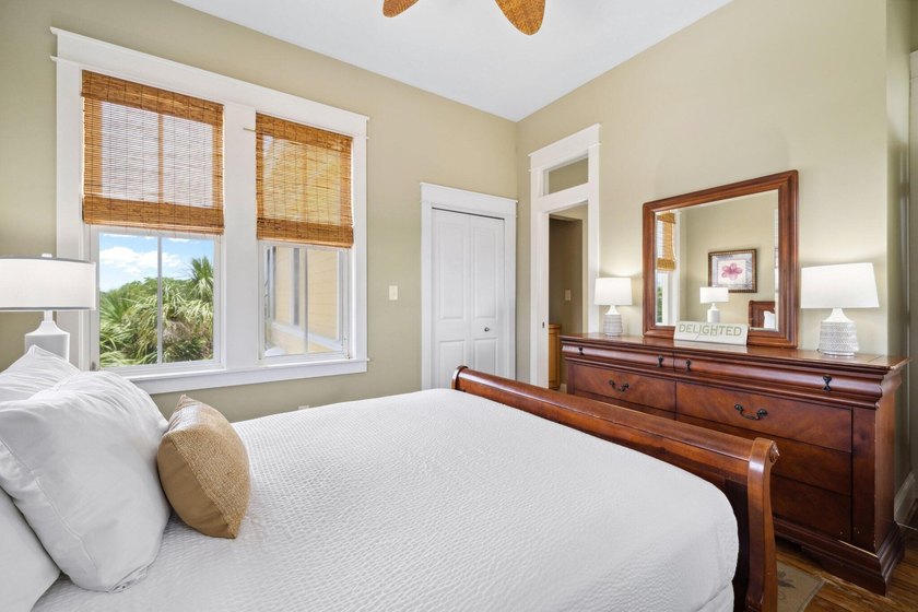 Stunning Lakefront Home in Destin Pointe. Experience luxury - photo 30