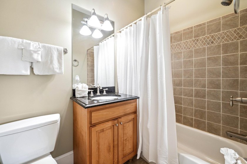 Stunning Lakefront Home in Destin Pointe. Experience luxury - photo 31