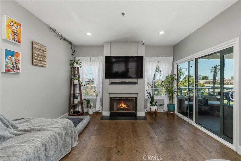 Enjoy coastal living at its finest in this beautifully - photo 6