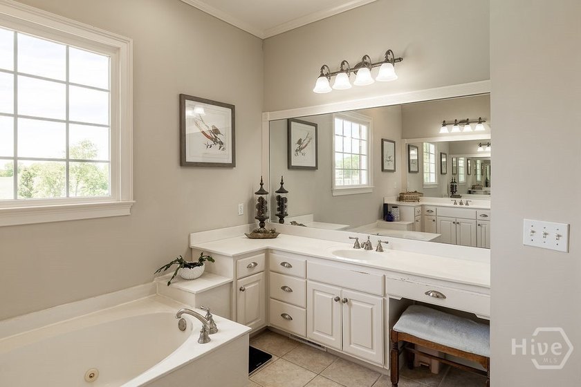 Experience the rare opportunity to enjoy true farm-style living - photo 32