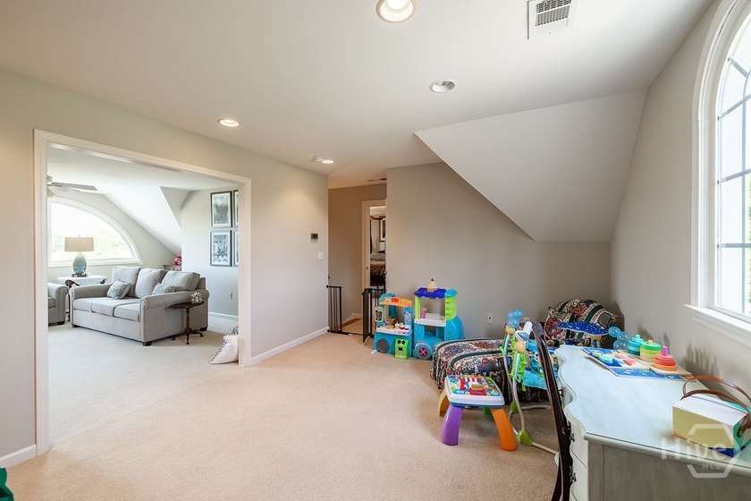 Experience the rare opportunity to enjoy true farm-style living - photo 38