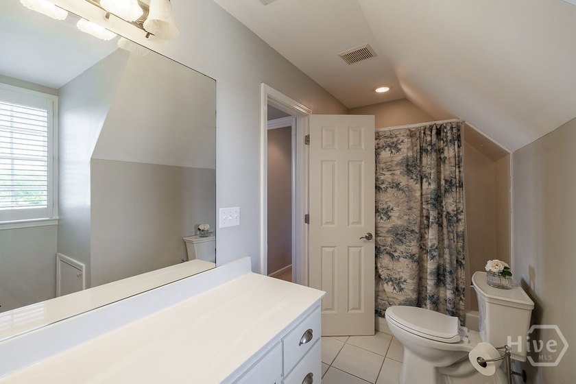 Experience the rare opportunity to enjoy true farm-style living - photo 47