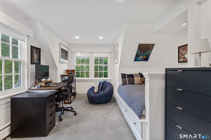 Steeped in history yet thoughtfully reimagined for modern living - photo 21