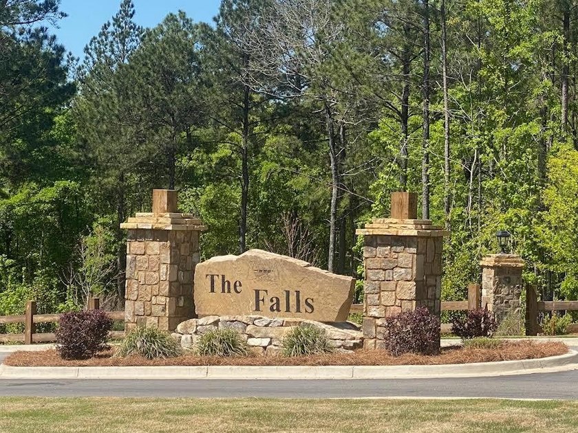 Gorgeous waterfront lot in the fabulous new gated waterfront - photo 2