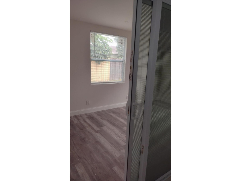Move-in ready 3-bedroom, 2-bath home with a Additional room with - photo 22