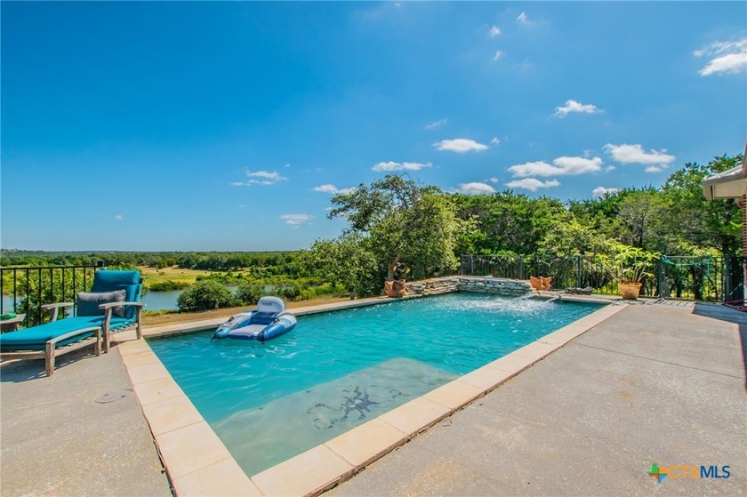One of a kind Lake Belton property, 1.7 acres with access to the - photo 35