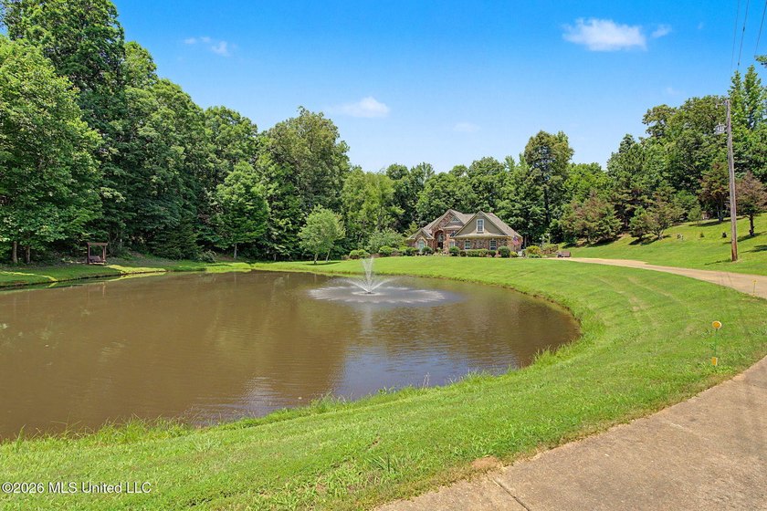 SECLUDED COUNTRY RETREAT ON 2 ACRES IN BYHALIA! Welcome to 186 - photo 4
