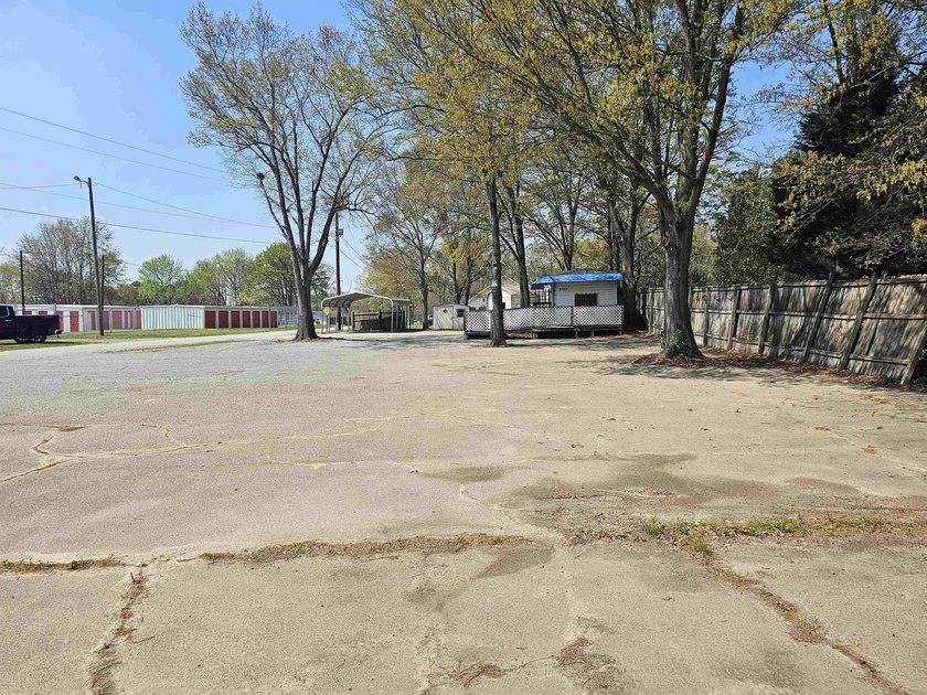 REDUCED!! IDEAL LOCATION for small business or retail! HIGHLY - photo 15