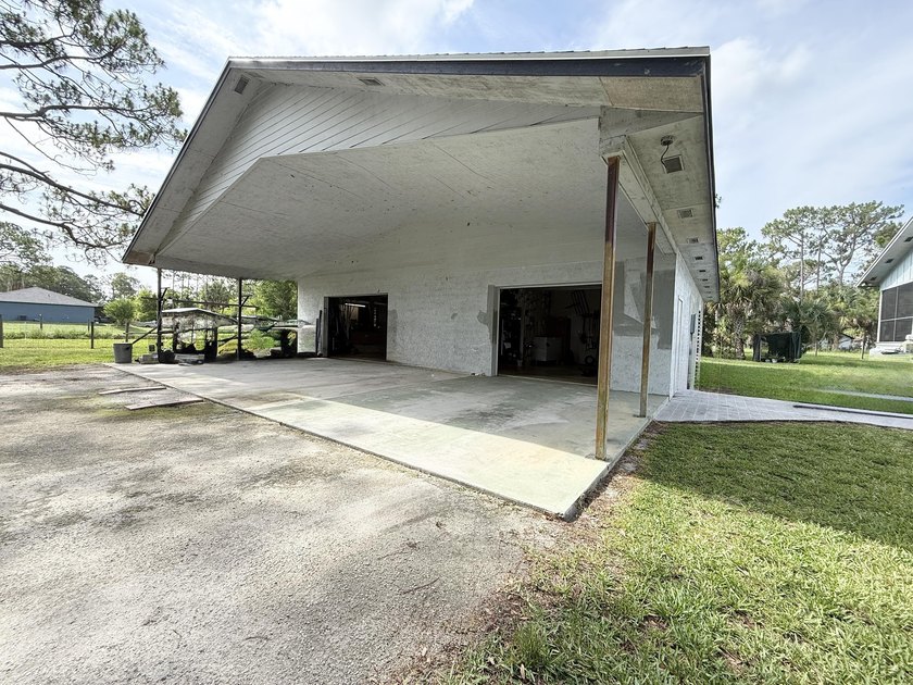 WOW! Custom Raised Ranch!? OVERSIZED 2,600 plus CBS Gararge! OH - photo 5