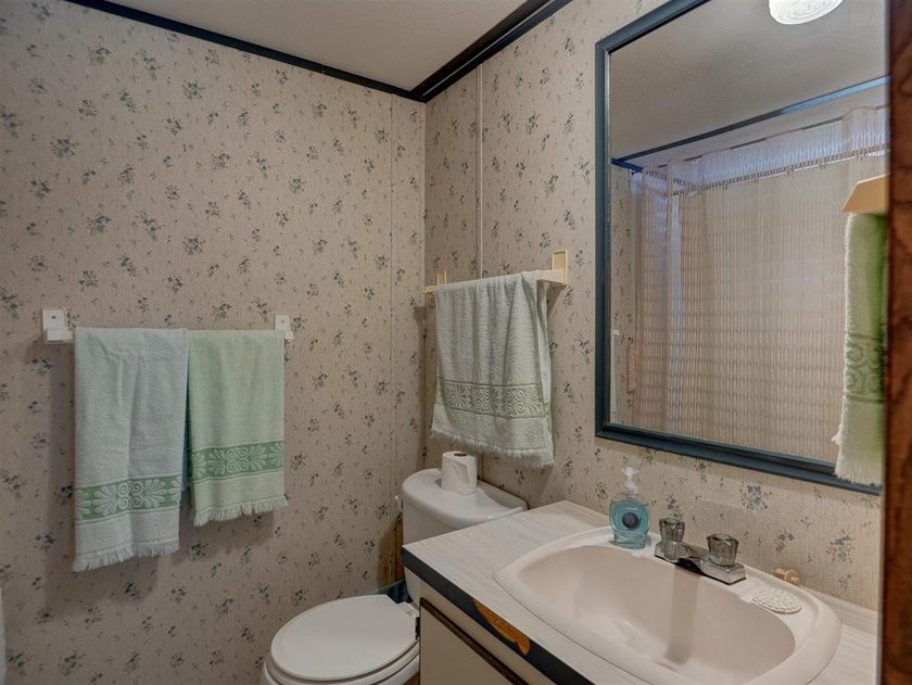 Welcome to lake life at Rough River Lake! This fully furnished - photo 13