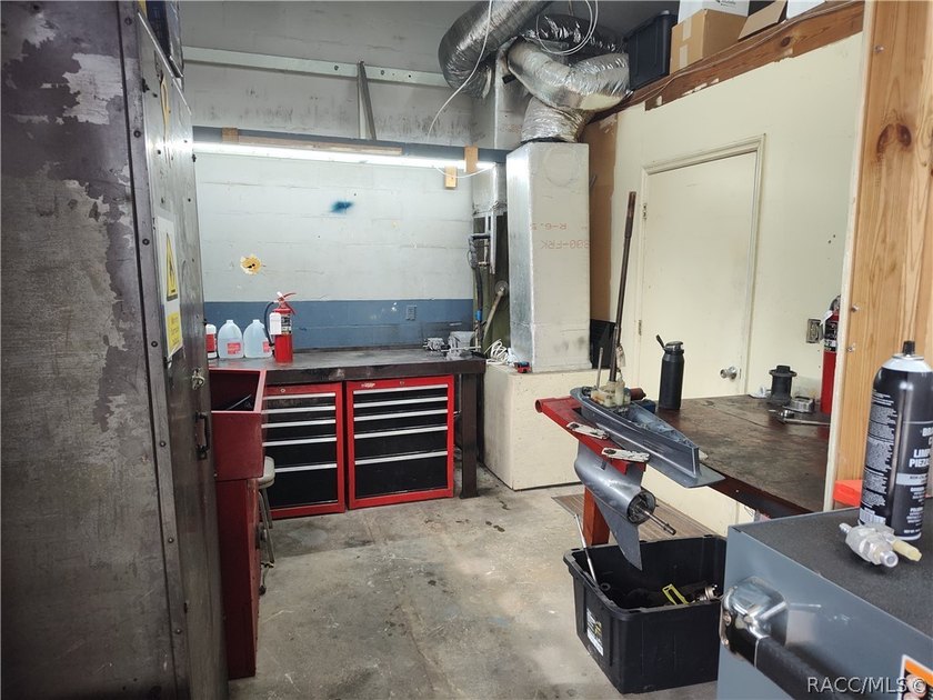 Rare opportunity to acquire two commercial GNC buildings in one - photo 22