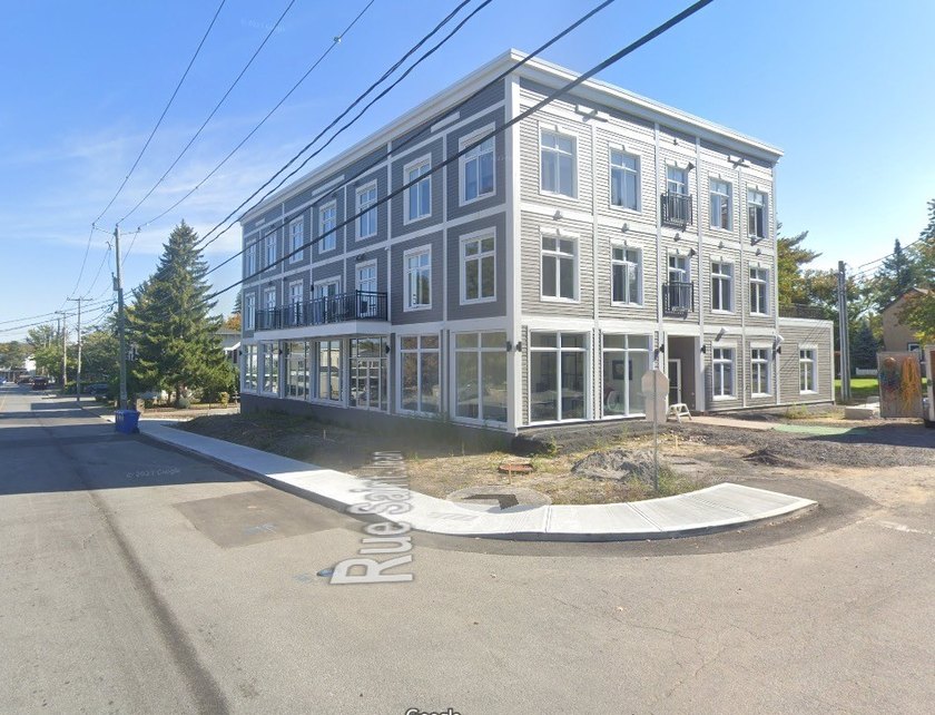 Rare multi-residential building located in picturesque Hudson, a - photo 5
