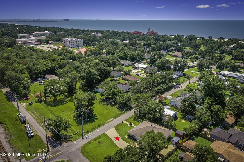 Own your own piece of paradise near the beach! This spacious - photo 41