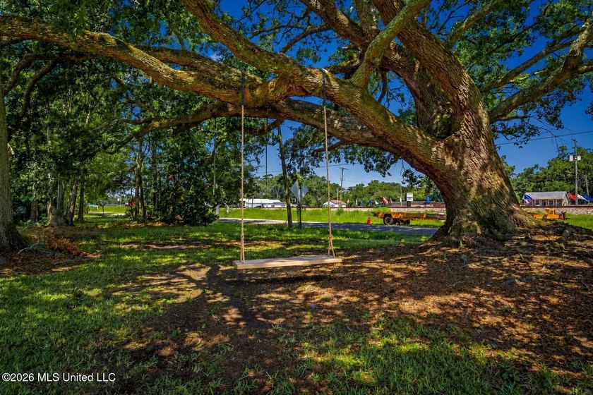 Own your own piece of paradise near the beach! This spacious - photo 44