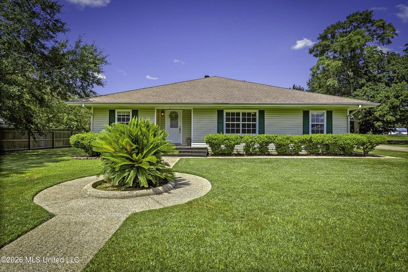 Own your own piece of paradise near the beach! This spacious - photo 47