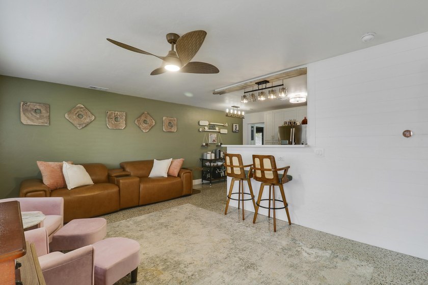 Completely remodeled 3-bedroom, 2-bath home in North Palm Beach! - photo 6
