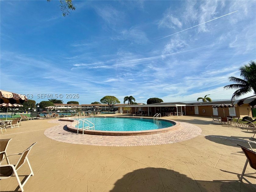 CONDO 55+ BEAUTIFUL AND REMODELED UNIT 1BED/1BATH AND HALF BATH - photo 11