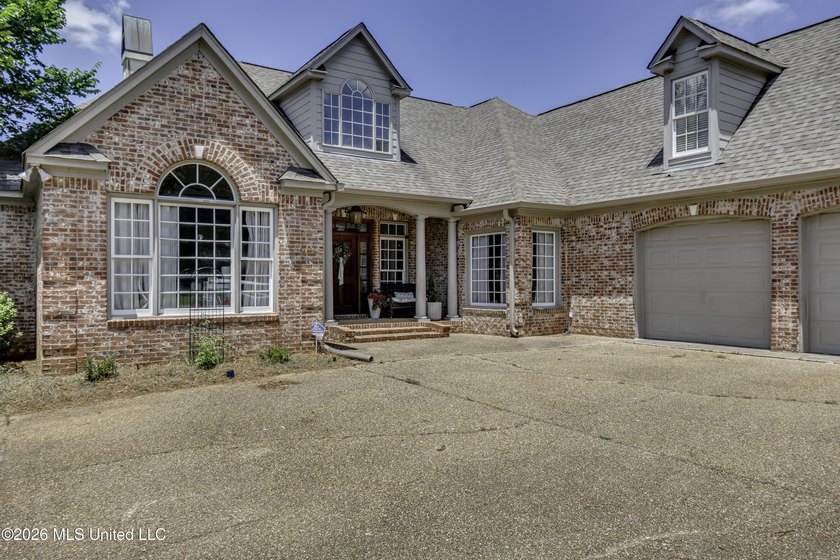 Welcome to 406 Audubon Woods, a rare opportunity to own a - photo 5