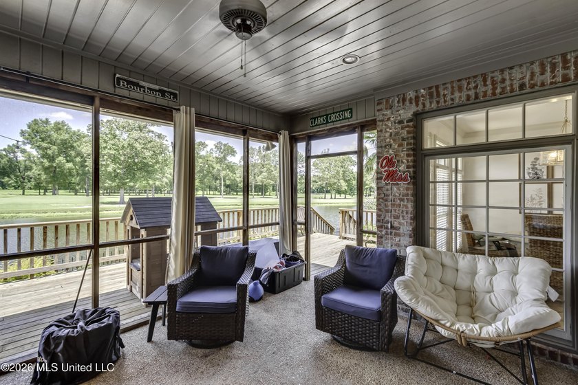 Welcome to 406 Audubon Woods, a rare opportunity to own a - photo 9