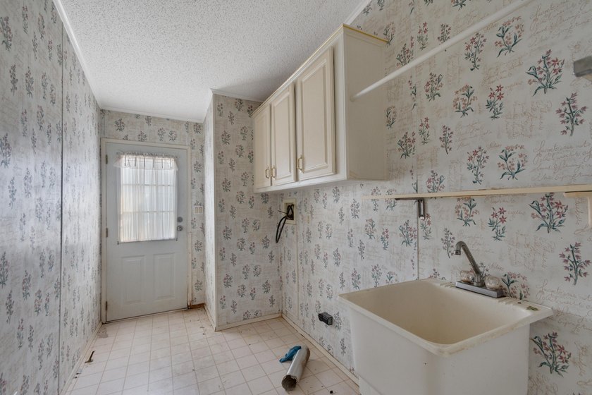 Calling all visionaries! This home The Preserve at Savanna Club - photo 13