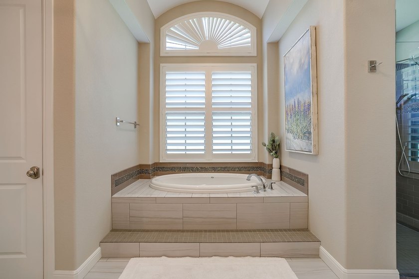 THERE'S NO PLACE LIKE THIS HOME. This is the property where - photo 24