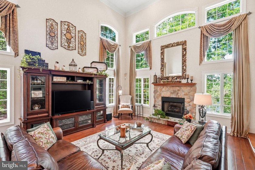 Welcome to 25 Foxtail Court, an extraordinary custom-built - photo 27