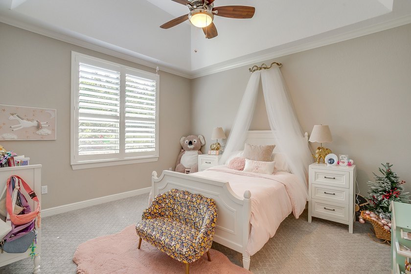 THERE'S NO PLACE LIKE THIS HOME. This is the property where - photo 29