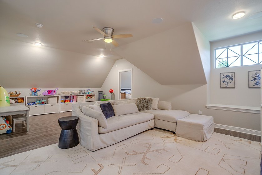 THERE'S NO PLACE LIKE THIS HOME. This is the property where - photo 33