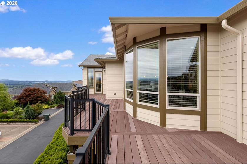 Experience exceptional living in this custom daylight ranch - photo 42