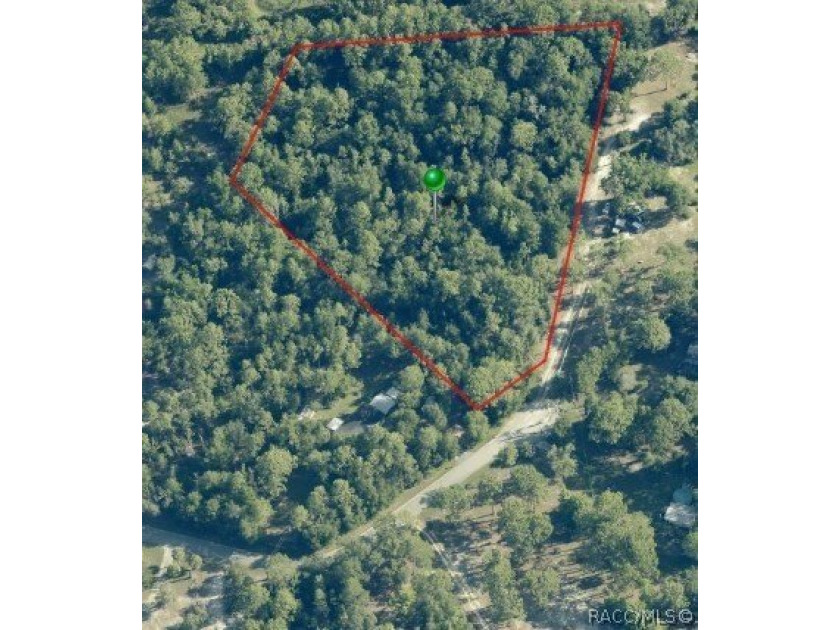 Over 3.5 acres of vacant land located on a quiet cul-de-sac with - photo 2