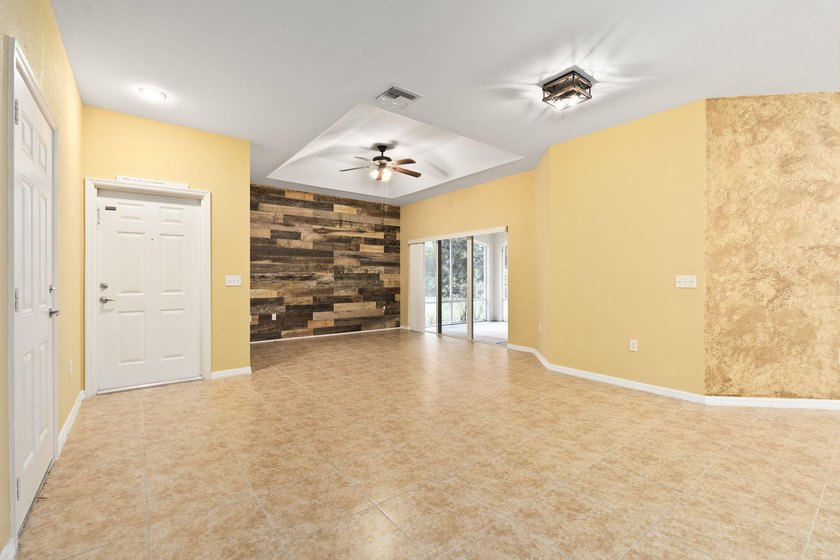This home is move in ready, conveniently located to the beaches - photo 5
