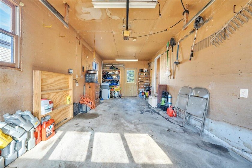 This one-level brick ranch offers plenty of potential and is - photo 40