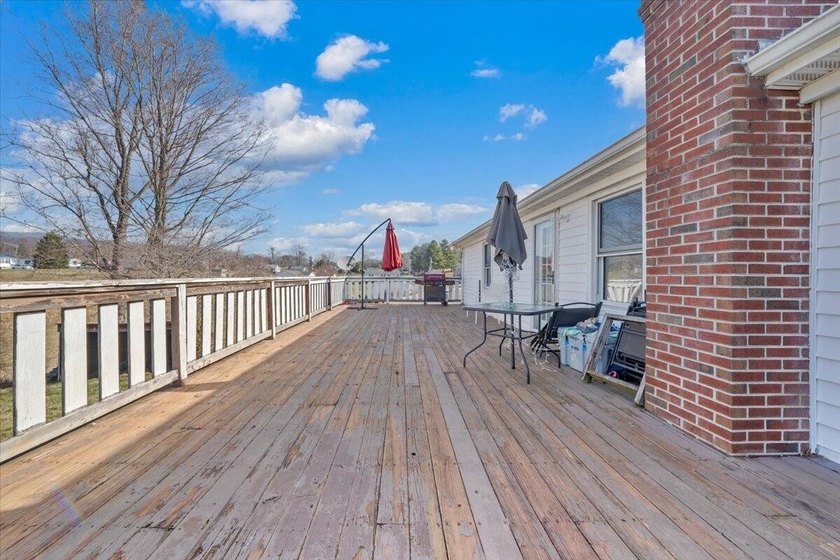 This one-level brick ranch offers plenty of potential and is - photo 42