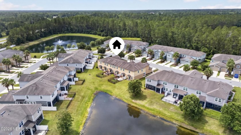 Welcome to this beautifully maintained 3-bedroom, 3-bathroom - photo 44